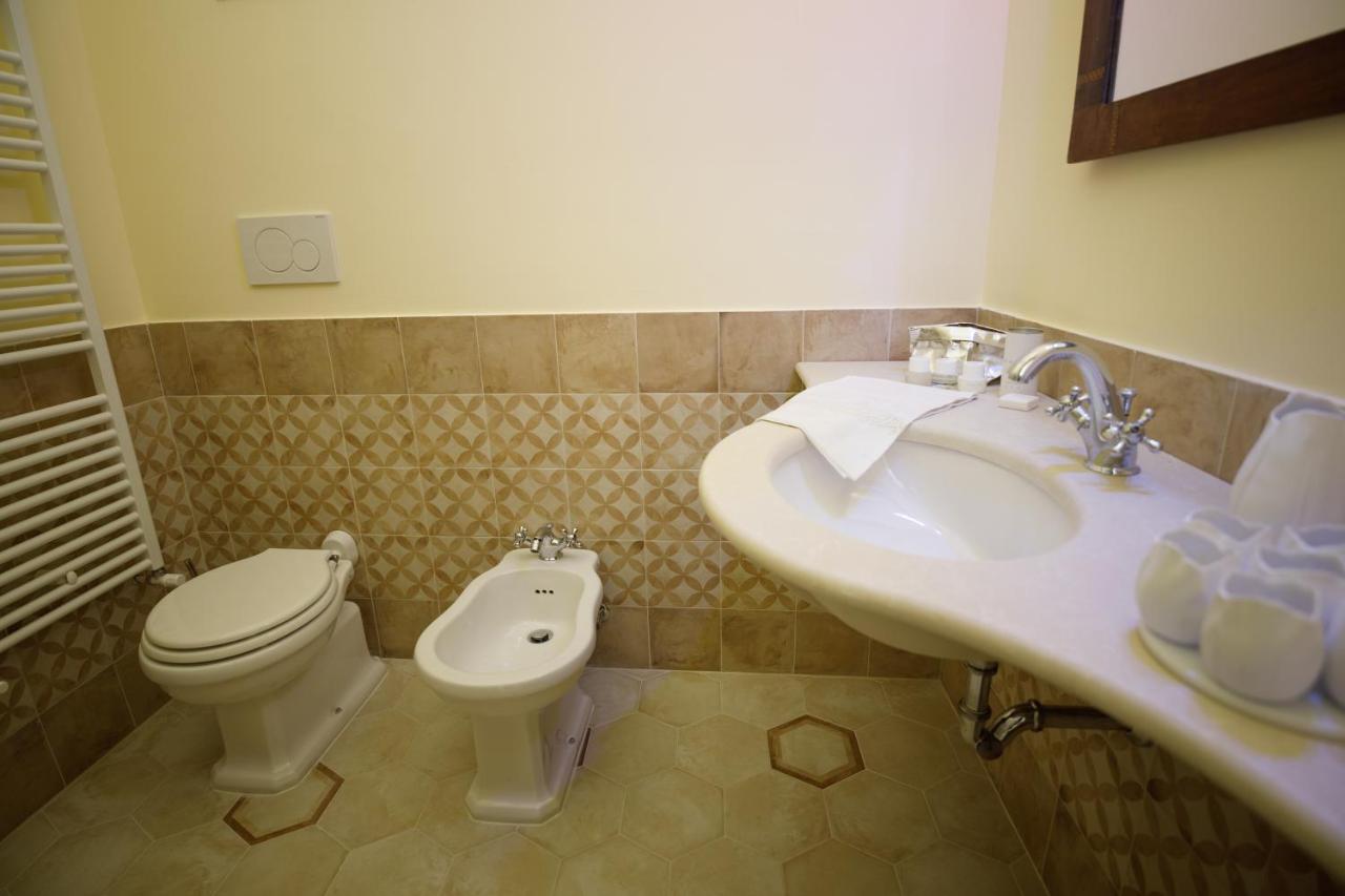 몰라디바리 Palazzo Introna B&B 외부 사진
