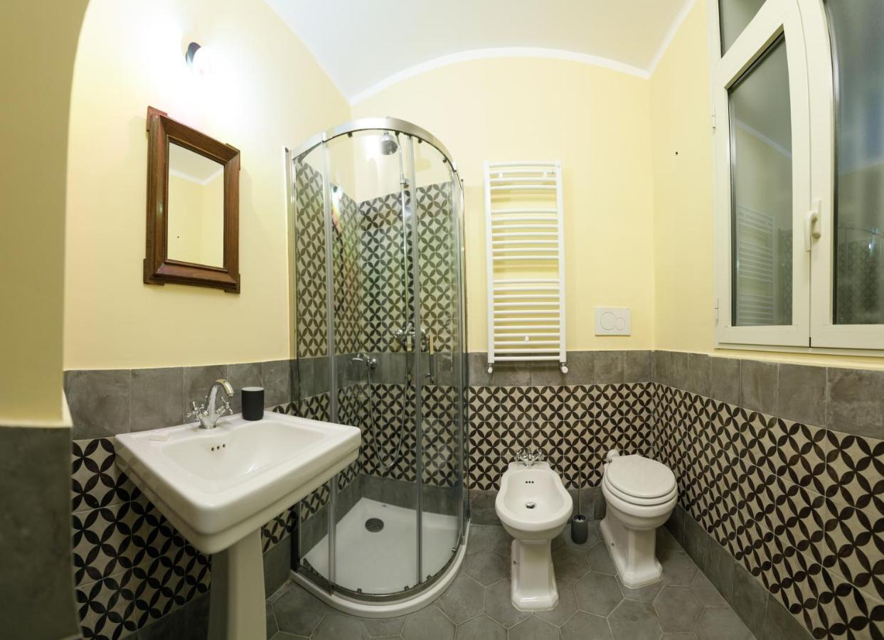 몰라디바리 Palazzo Introna B&B 외부 사진