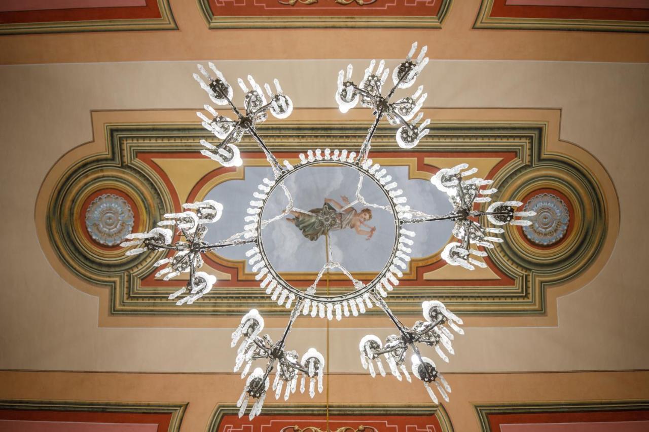 몰라디바리 Palazzo Introna B&B 외부 사진