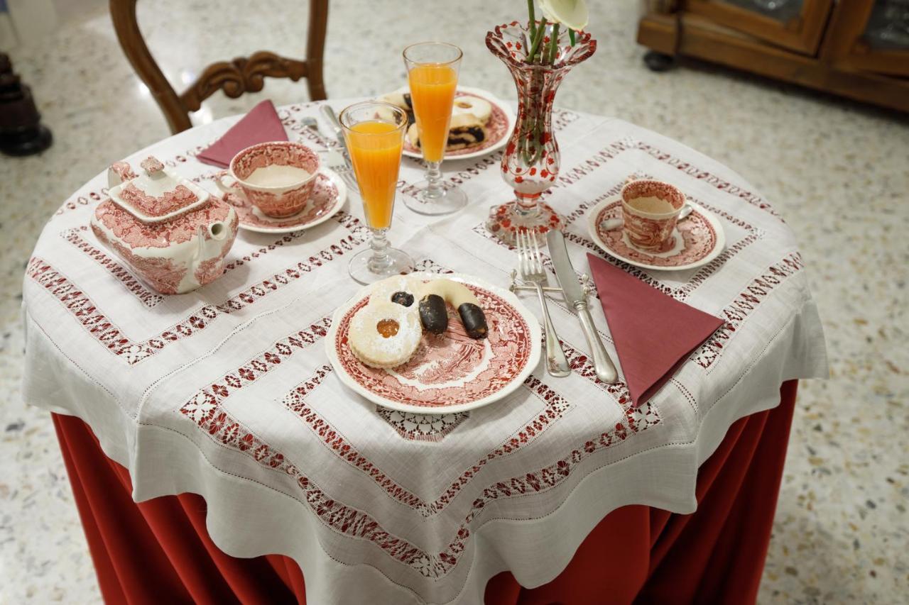 몰라디바리 Palazzo Introna B&B 외부 사진