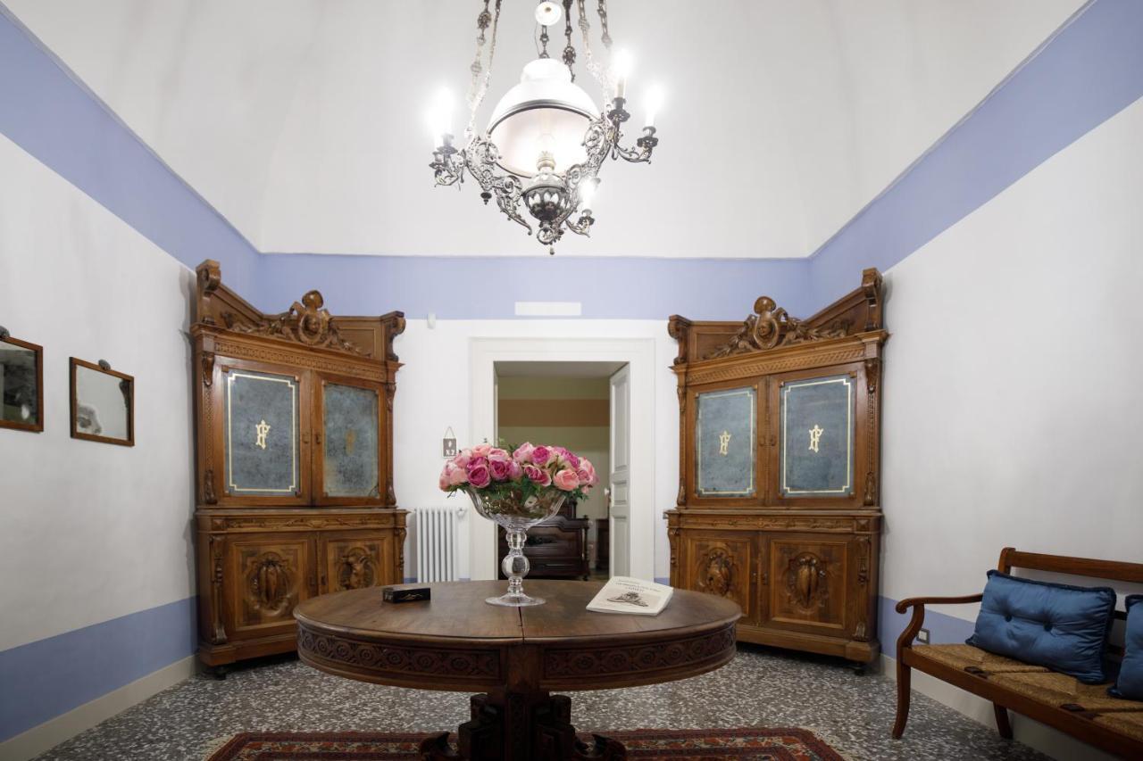 몰라디바리 Palazzo Introna B&B 외부 사진
