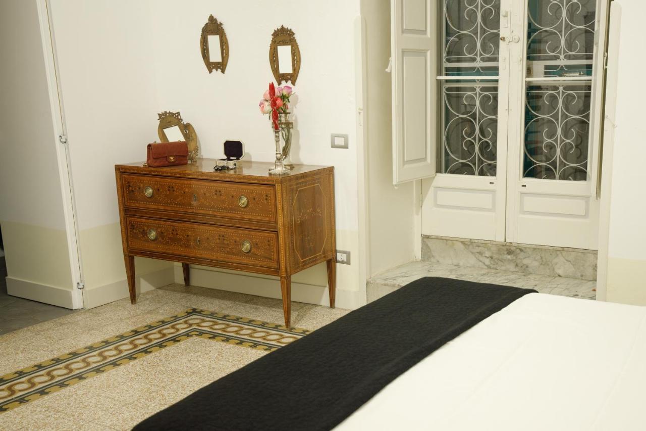 몰라디바리 Palazzo Introna B&B 외부 사진
