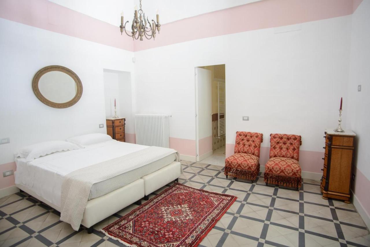 몰라디바리 Palazzo Introna B&B 외부 사진