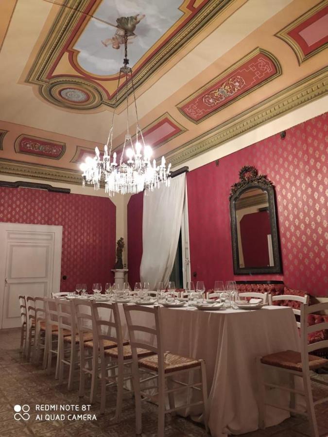 몰라디바리 Palazzo Introna B&B 외부 사진